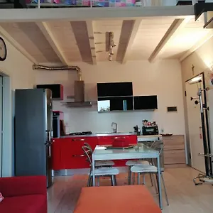 https://appartamento-vivaldi-cento-emilia-romagna.emilia-romagnahotels.net