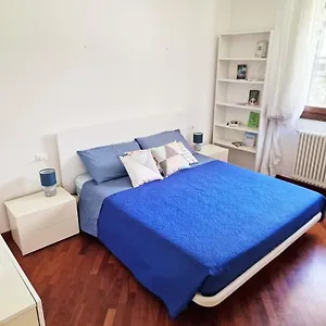 https://quadrilocale-vicino-al-centro-nido-del-colibri.emilia-romagnahotels.net
