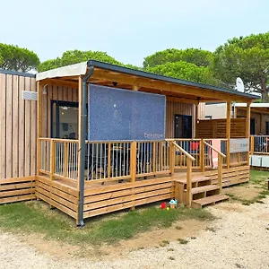  Kemping Estivo Premium Deluxe Mobile Homes On Malibu Włochy